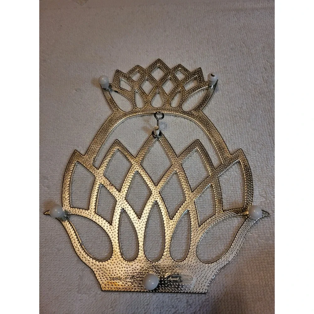Leonard good pineapple